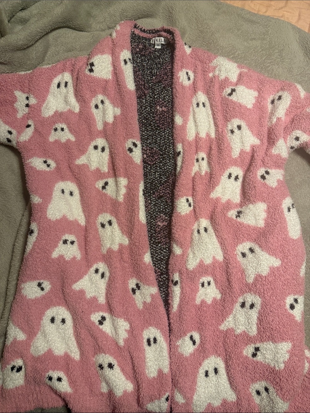 Pink Ghost Pattern Plush Open-Front Cardigan Shrug - Cozy Layering